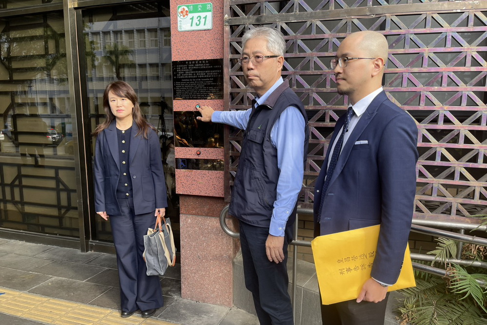 誣三接浮報阻四接標案 皇昌營造告發有心人士勾結禿鷹放空 190 誣三接浮報阻四接標案 皇昌營造告發有心人士勾結禿鷹放空 189