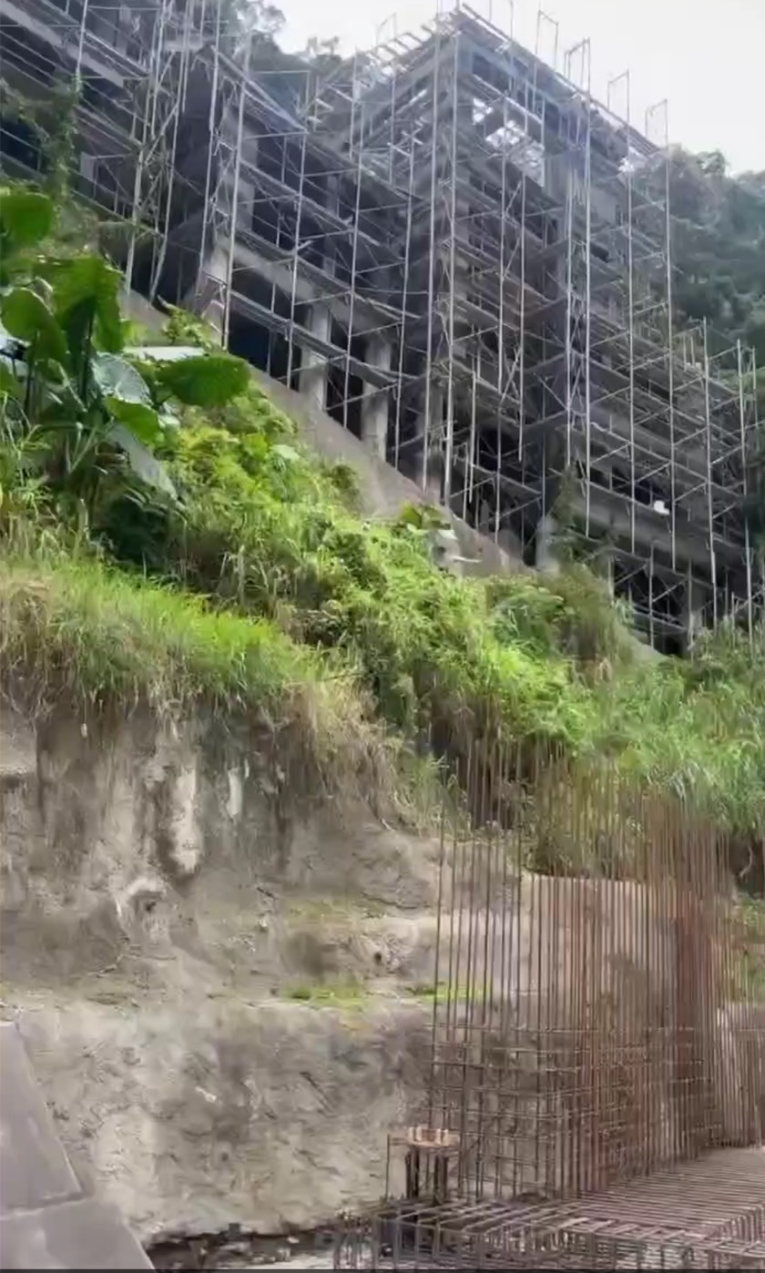 金盈瀑布河谷行水區大違建遲未處理 民進黨宜縣議會黨團批「無政府狀態」 - https://www.watchmedia01.com