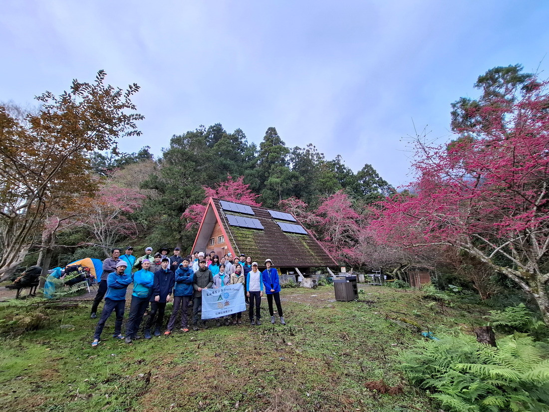 第2晚宿瓦拉米山屋,為日治時期蕨駐在所遺址所在地。(玉管處提供)