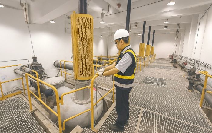 機組全面更新 汐止污水抽水站告別26年舊機! 27 《圖說》汐止污水抽水機抽水運轉測試功能正常。〈水利局提供〉