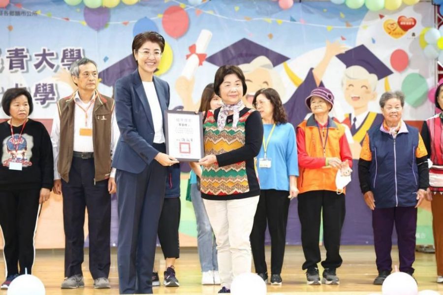 活到老學到老!南投縣長青暨婦女大學聯合結業典禮