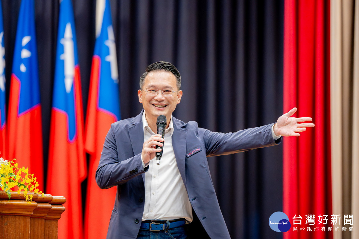 桃園市副市長蘇俊賓於育達高中70周年校慶慶祝大會中致詞。<br /><br /> 