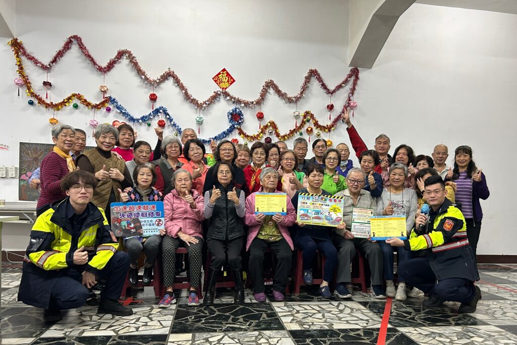 百福派出所前進泰安關懷據點 強化長者防詐觀念 提升反詐意識 23 MEITU 20251212 172127986