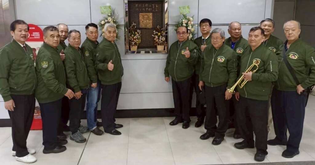 憲兵楊榮華烈士的青春永遠停格在18歲，但這些資深退伍憲兵在76年後仍然以他為榮。 (憲兵校友會提供)