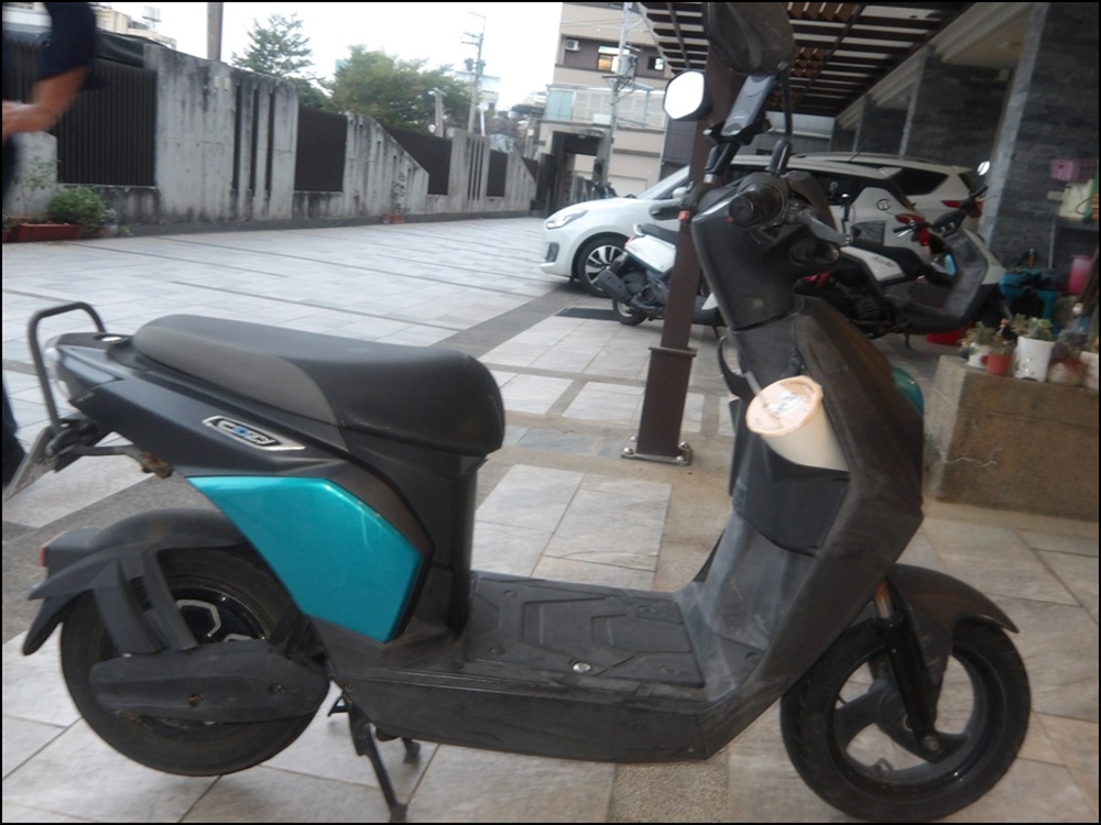 疑擦撞行人自行離去 未懸掛車牌微電車涉肇逃 289 cnews204251212a13