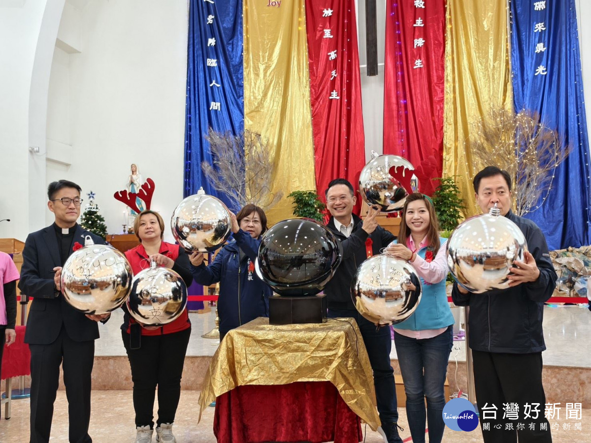 大合照。
