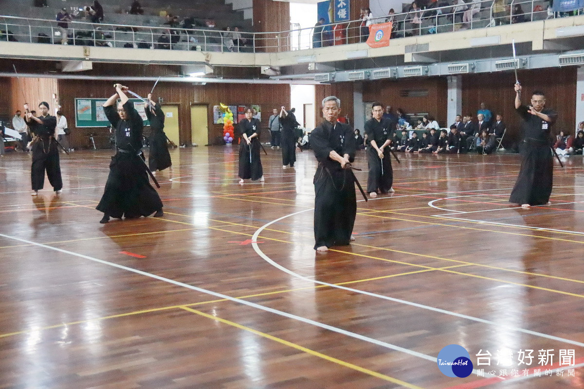 現場有居合道演武等。(記者扶小萍攝)