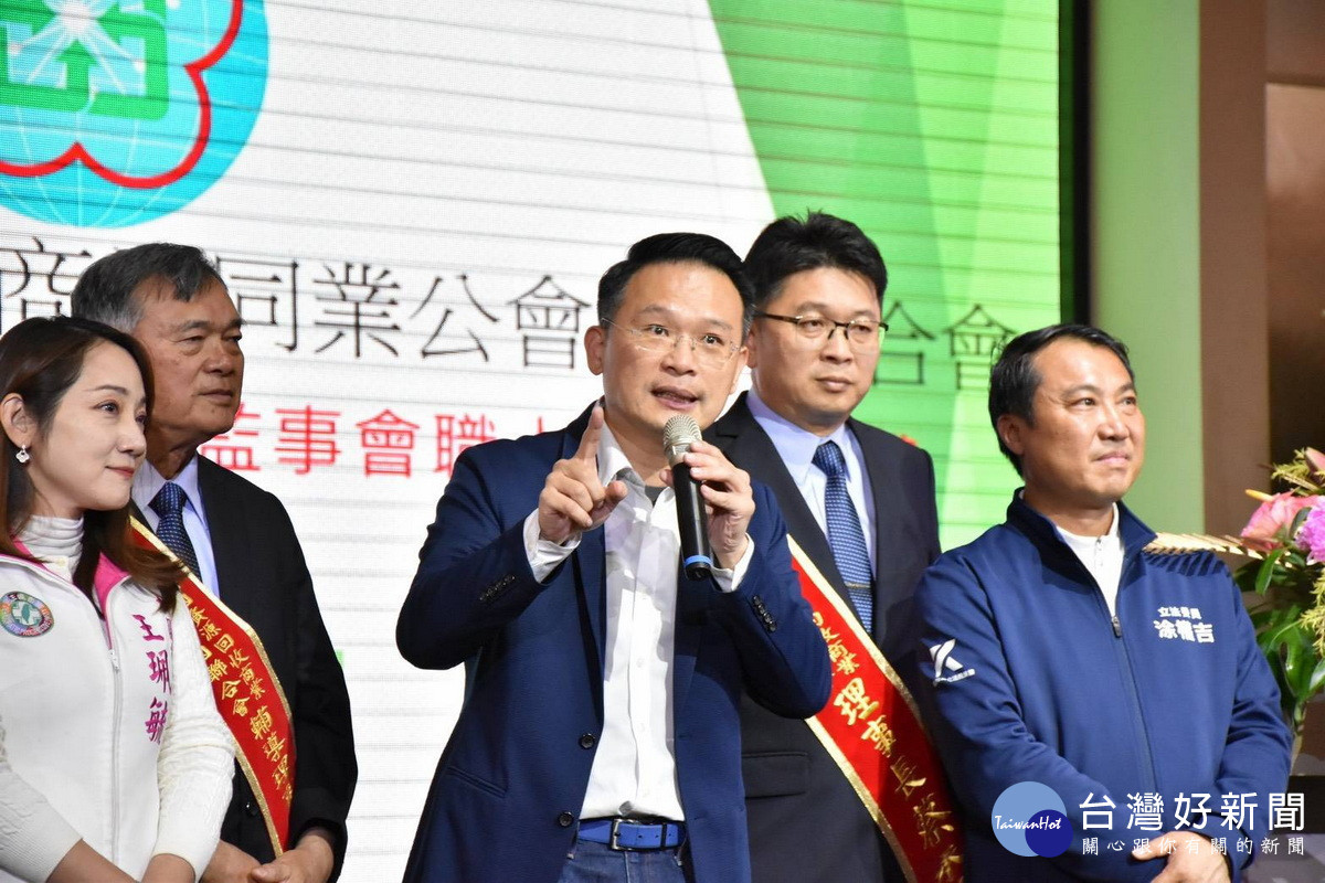 桃園市副市長蘇俊賓於交接典禮中致詞。