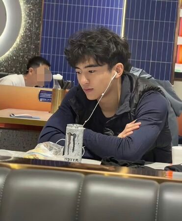 謝霆鋒和張柏芝的兒子從小就被認為是帥哥。(圖/翻攝微博)