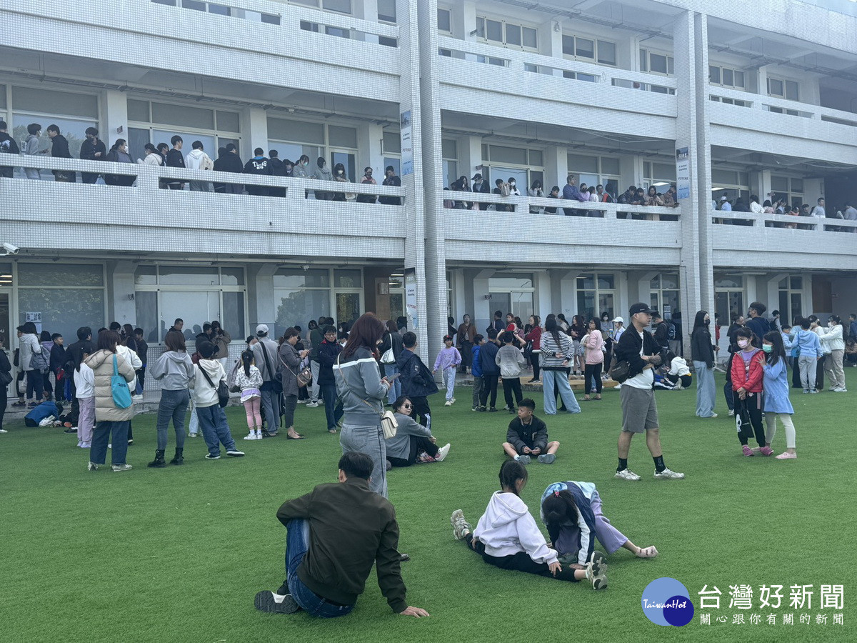英文測驗能力報名踴躍。（同德高中提供）