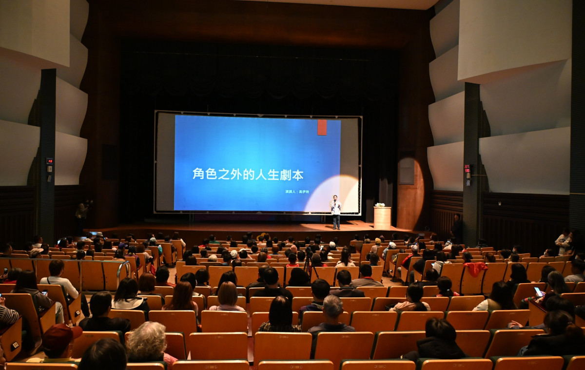 從舞台到銀幕，高伊玲在彰化與青年對話人生與職涯。圖／彰化縣政府提供