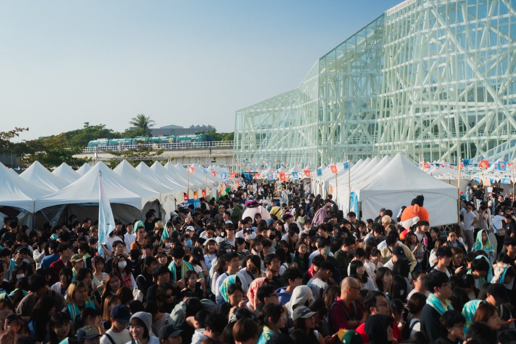 下酒祭嗨翻高流!臺韓音樂美食齊聚 兩天湧逾12萬人潮
