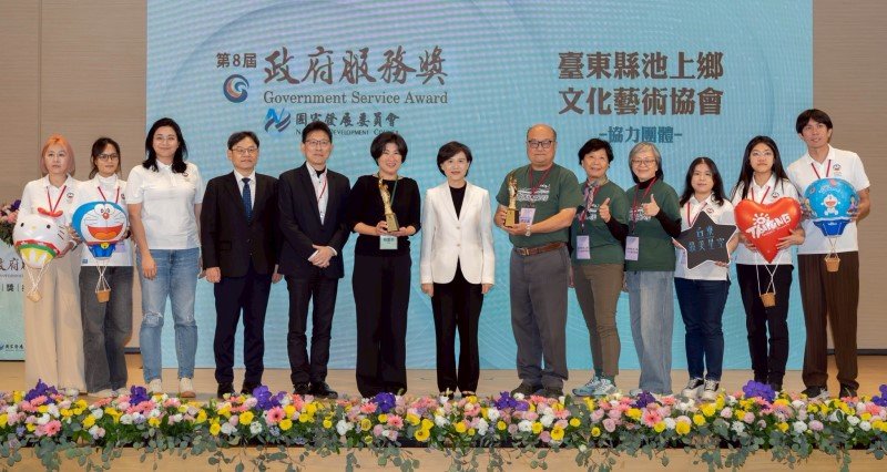 台東縣7連霸「無圍牆巨蛋經濟學」再獲政府服務獎