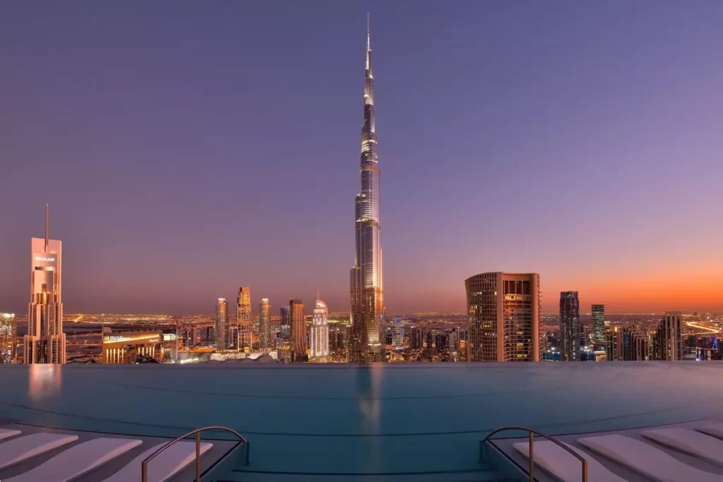 哈利法塔(Burj Khalifa)為杜拜天際線的經典象徵,也是杜拜最具代表性的全球地標。圖 _ 杜拜旅遊及商業推廣局(Visit Dubai)提供。