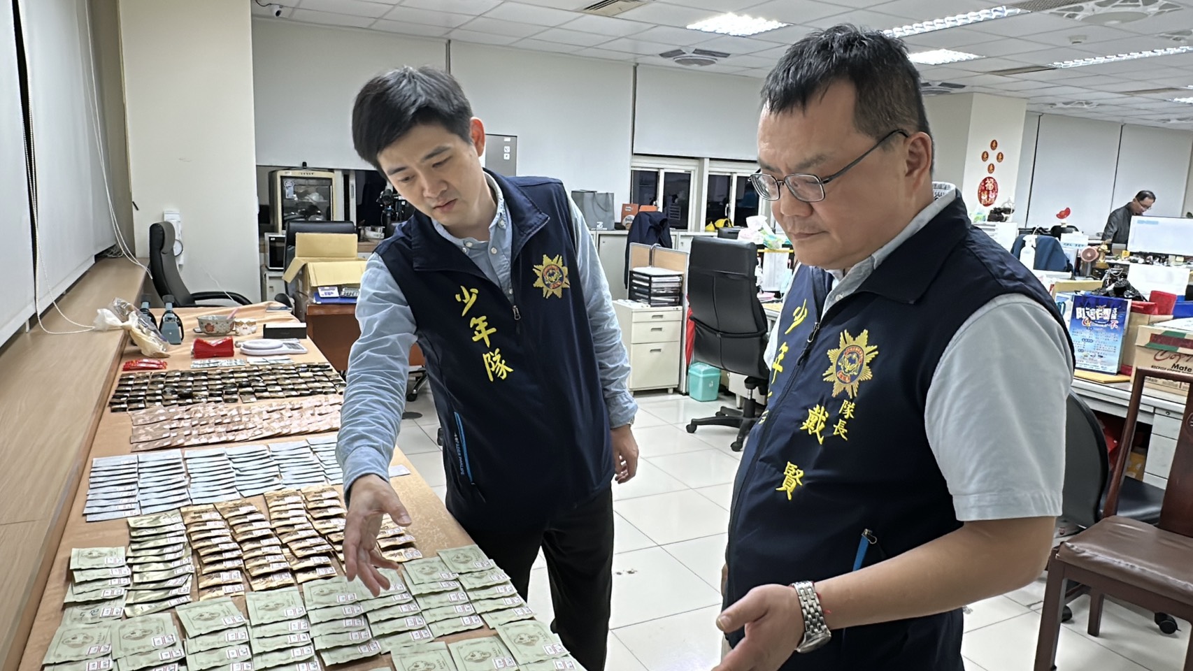 桃警連兩周破獲製毒工廠 阻市值300萬毒品咖啡包流入市面 S 101769250 0