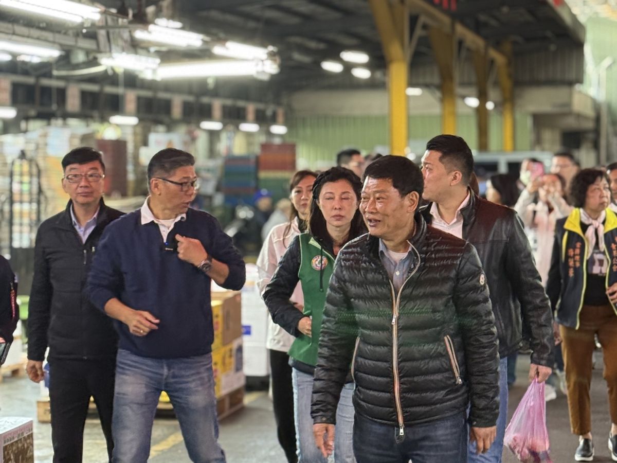 圖／民進黨新北市議員陳啟能親自出席考察行程，並再次明確表態支持三重果菜市場原地重建。（陳啟能臉書）