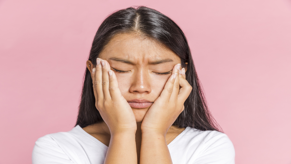 皮膚乾燥脫皮常見原因解析：認識季節性乾燥的日常影響