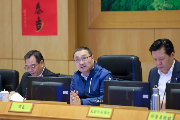 新北廉政會報 侯:嚴格把關保持市政推動清廉透明 40 《圖說》新北第13次廉政會報,侯友宜市長感謝委員針對市府各項重大建設提供專業外部觀點,讓市政推動過程更清廉、透明。〈新聞局提供〉