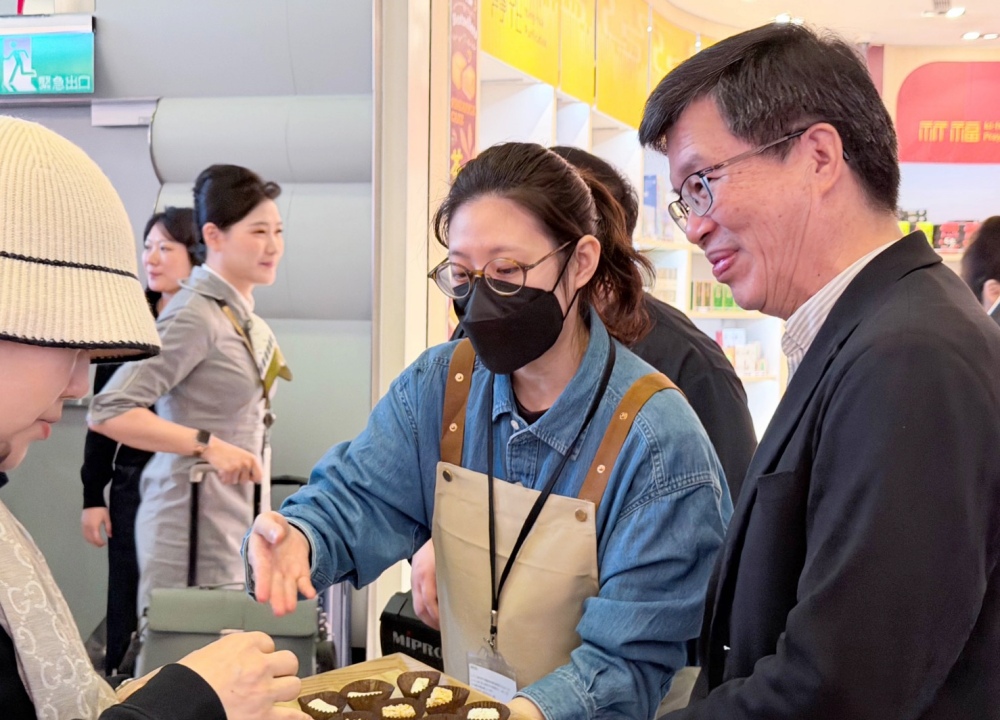 國門迎米香! 米糧精品伴手禮進駐國際機場 49 02%E7%B1%B3%E7%B3%A7%E7%B2%BE%E5%93%81%E4%BC%B4%E6%89%8B%E7%A6%AE%E9%80%B2%E9%A7%90%E5%9C%8B%E9%9A%9B%E6%A9%9F%E5%A0%B4