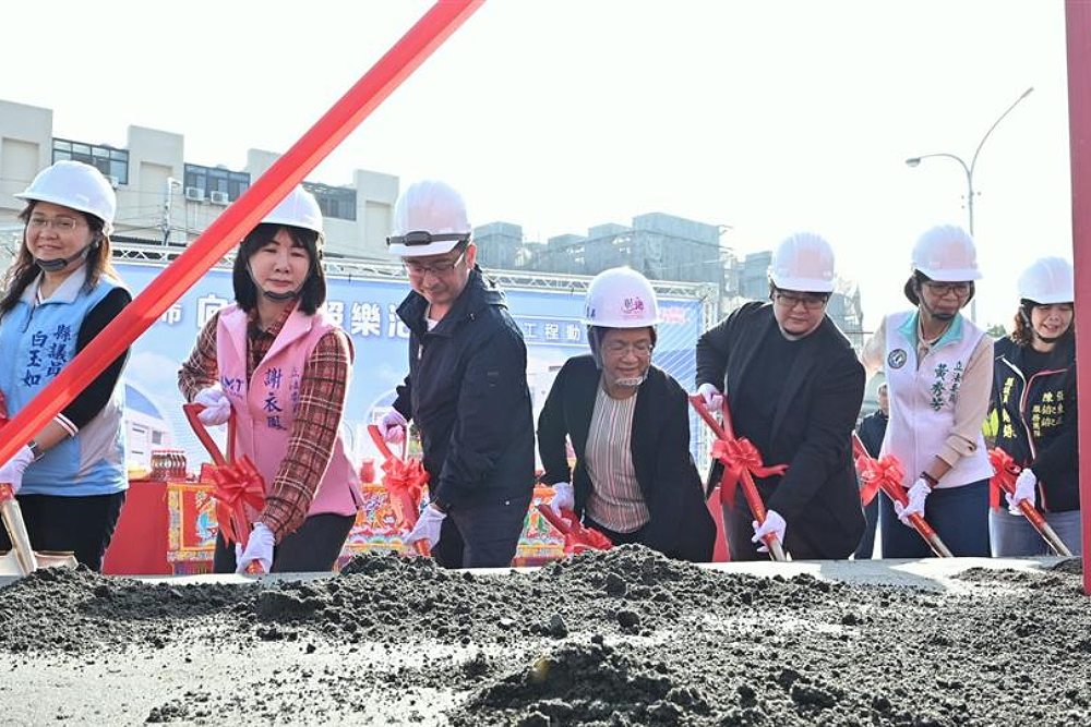 彰化長照涵蓋率超過全國平均 向陽長照樂活館今動工將打造全齡服務 252 彰化長照涵蓋率超過全國平均 向陽長照樂活館今動工將打造全齡服務 251