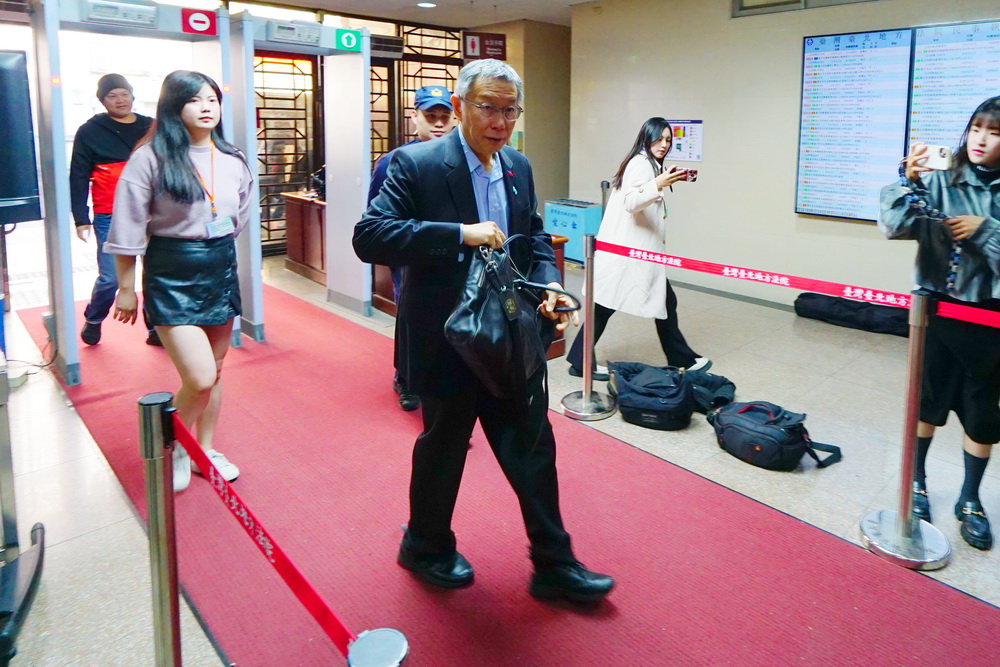 京華城辯論交鋒　柯文哲批檢方花2天編故事 245