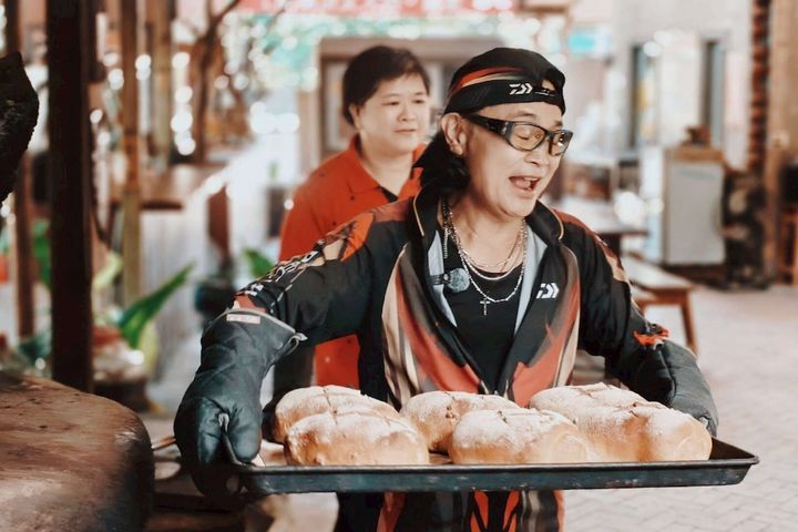 一口山城一段故事 沈文程領路六龜風味之旅