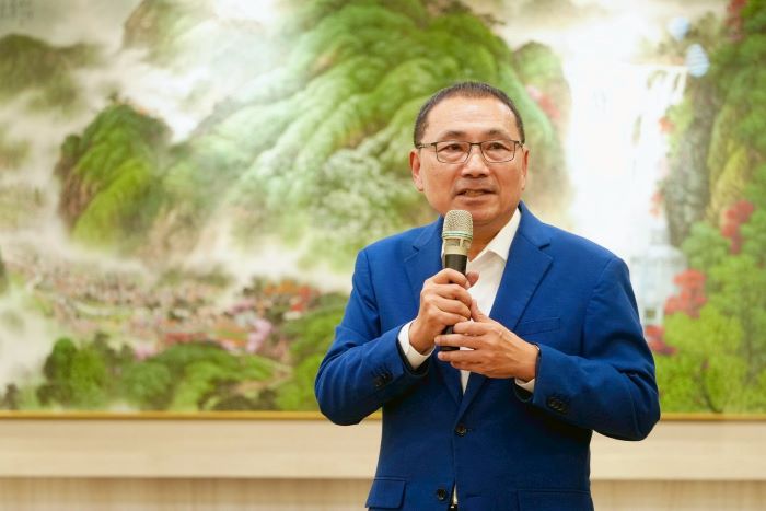 基隆市府取經都更經驗 新北交流相長雙贏 39 《圖說》侯友宜市長歡迎基隆市府團隊來訪。〈城鄉局提供〉