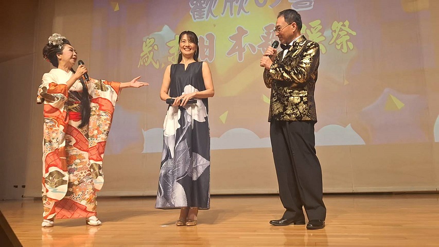 ▲日本歌手真氣まき樣表演。