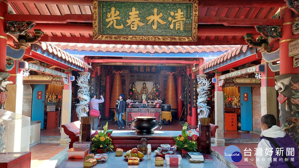 社頭清水岩寺歲末點燈活動   現場發送限量的「馬年百元錢母」
