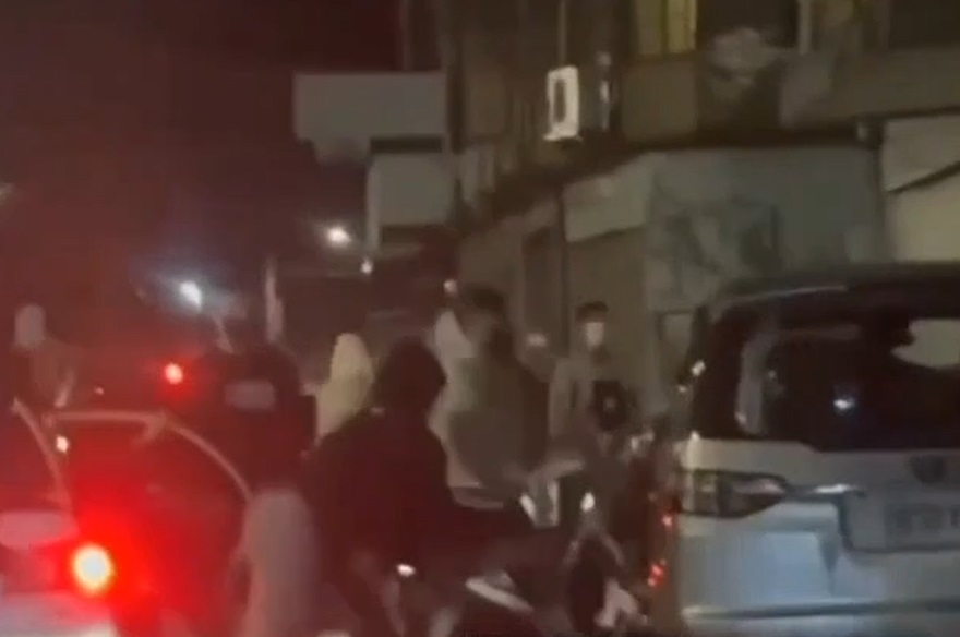 【有片】疑陣頭糾紛 楊梅男凌晨烙人砸車報復 6545457