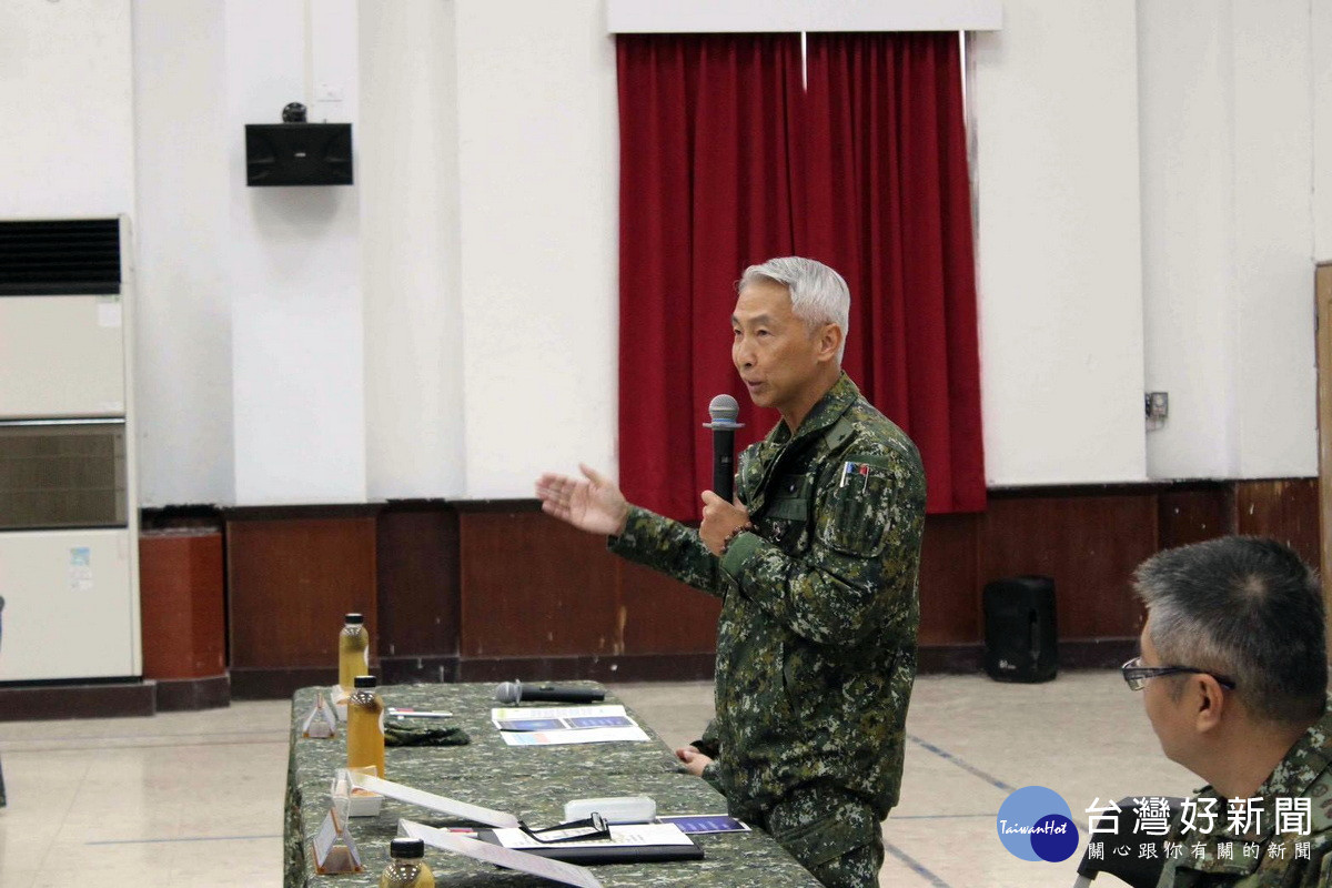 桃園市政府環保局攜手陸軍航空601旅,邀集三區共49位里長召開「航空噪音補助與權益說明會」。<br /><br />