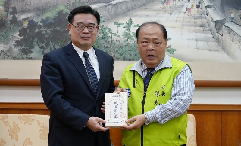 培育離島護理人才 德育護理健康學院校長拜會陳光復共商公費專班深化合作