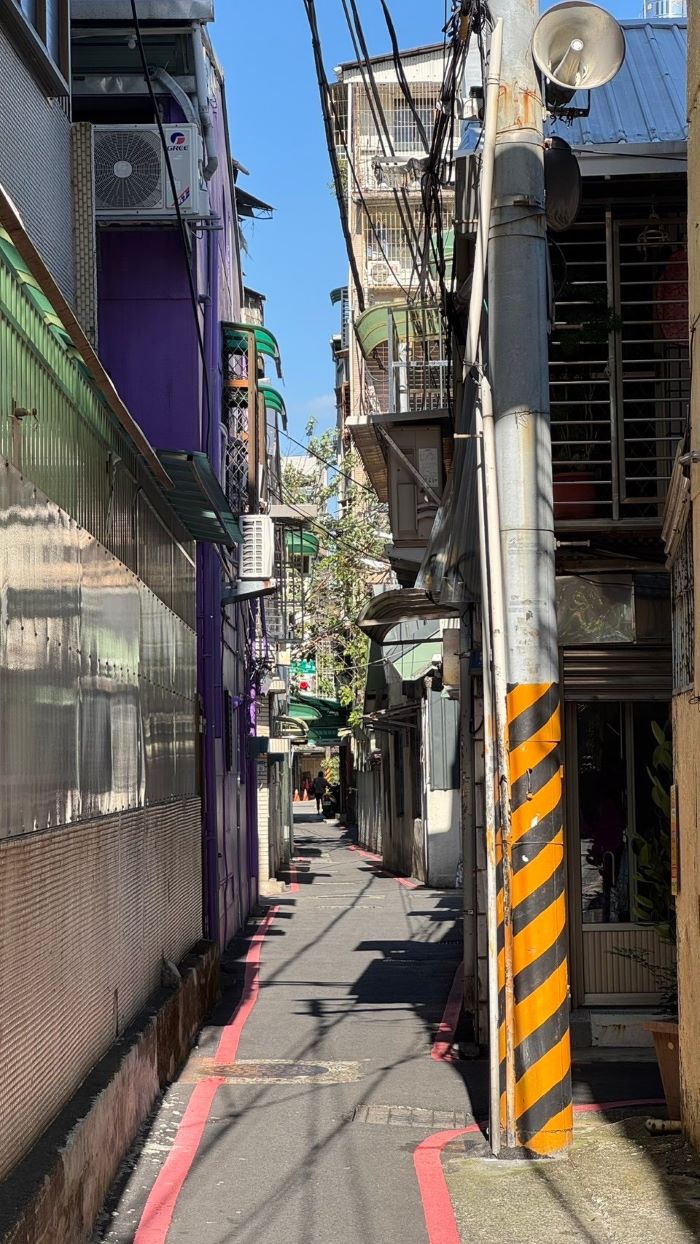 打造宜居生活圈 頂溪捷運站策略更新地區再進化 40 《圖說》巷弄狹窄多死角。〈城鄉局提供〉