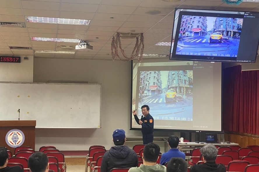 台電員工交安研習 交警應邀宣導交安 53 MEITU 20251219 173053516