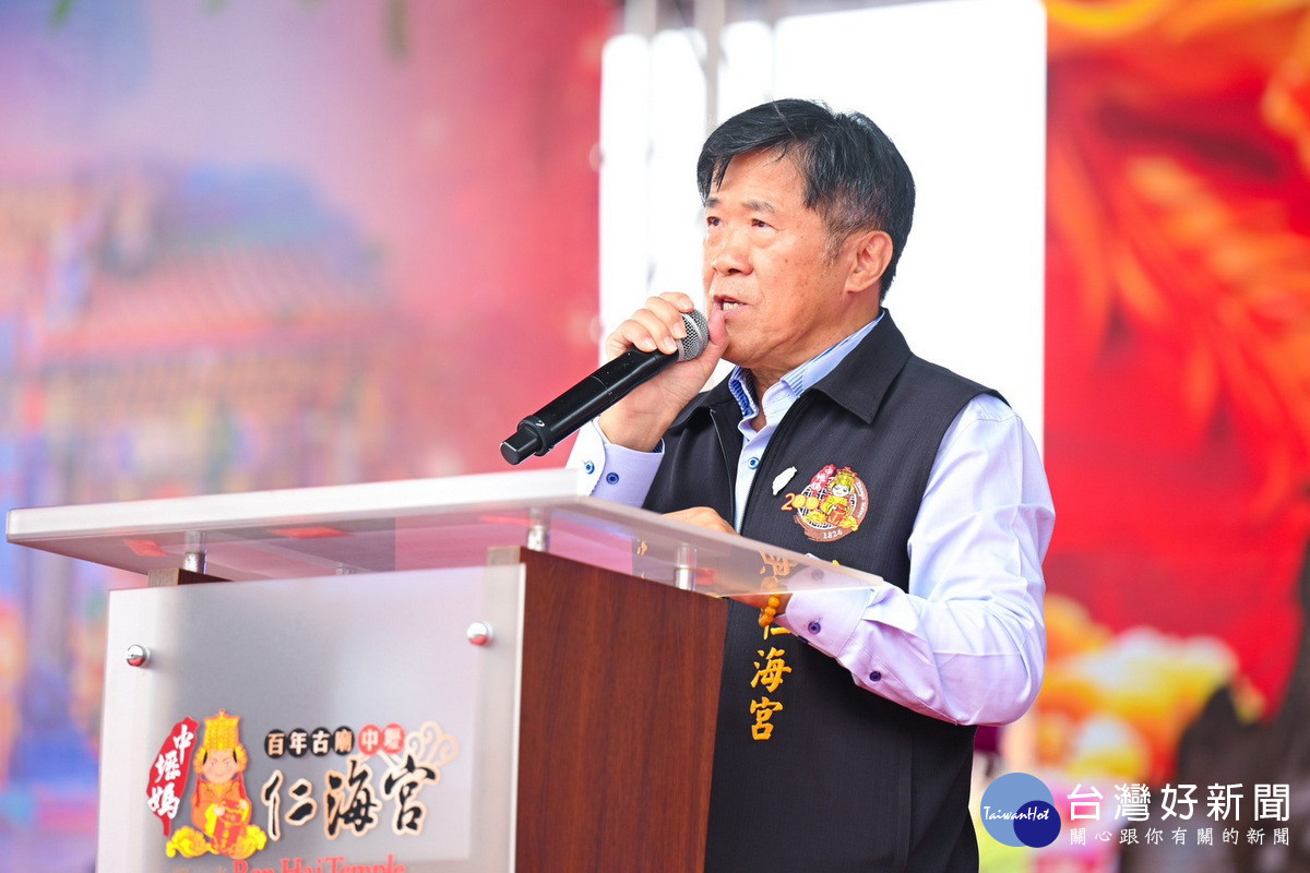 中壢仁海宮董事長王介禧期盼在天上聖母的慈悲護佑下，陪伴受難家庭走過艱難時刻。
