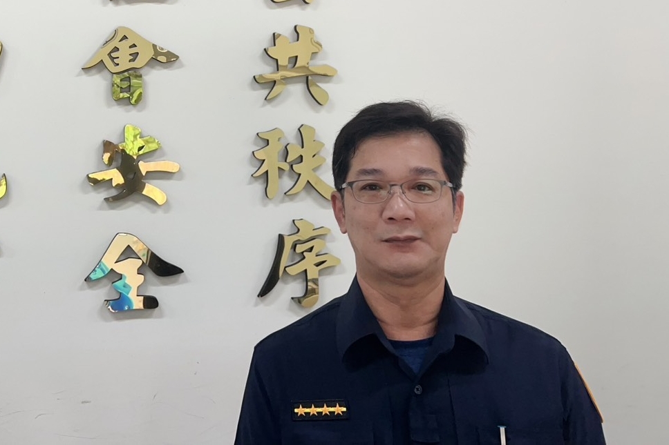 寒夜溫情 八旬翁山區迷途顯無助 士林警遞熱便當 細察手鍊助返家 38 %E7%8E%8B%E5%87%B1%E5%BC%98