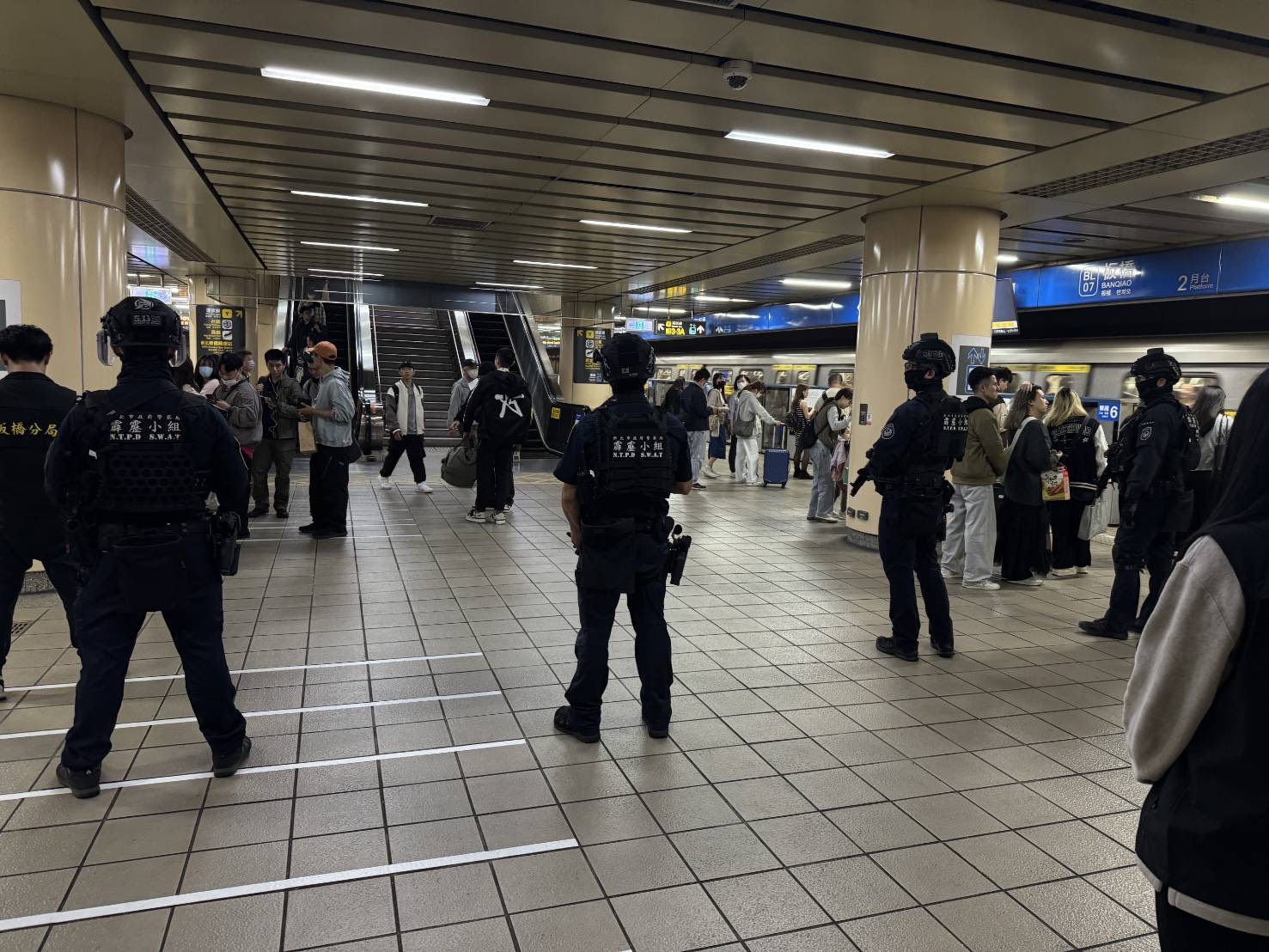 無差別恐怖攻擊釀4死 台北警局動員3千警全面戒備 260 無差別恐怖攻擊釀4死 台北警局動員3千警全面戒備 259