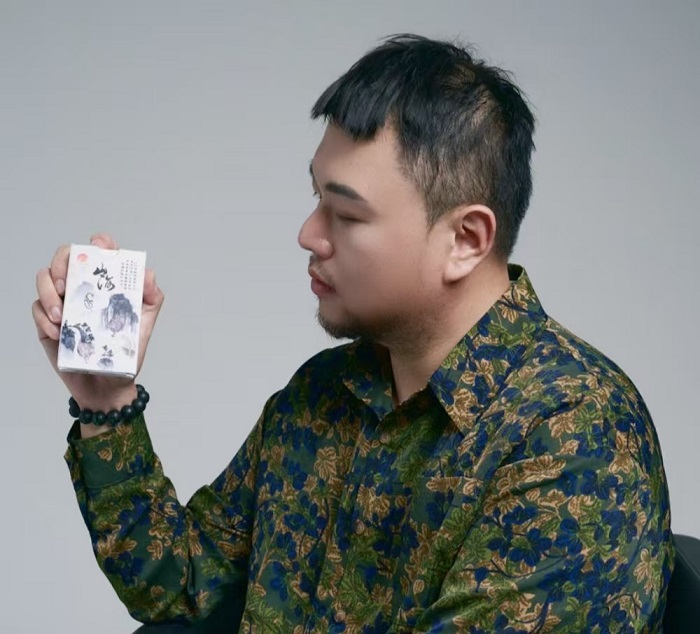 ▲山海經牌卡創辦人達威力老師。