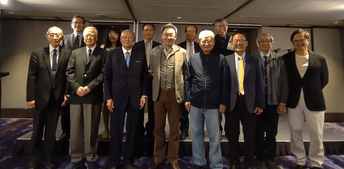 ▲會後作者與主辦單位合影,共同見證新書問世。