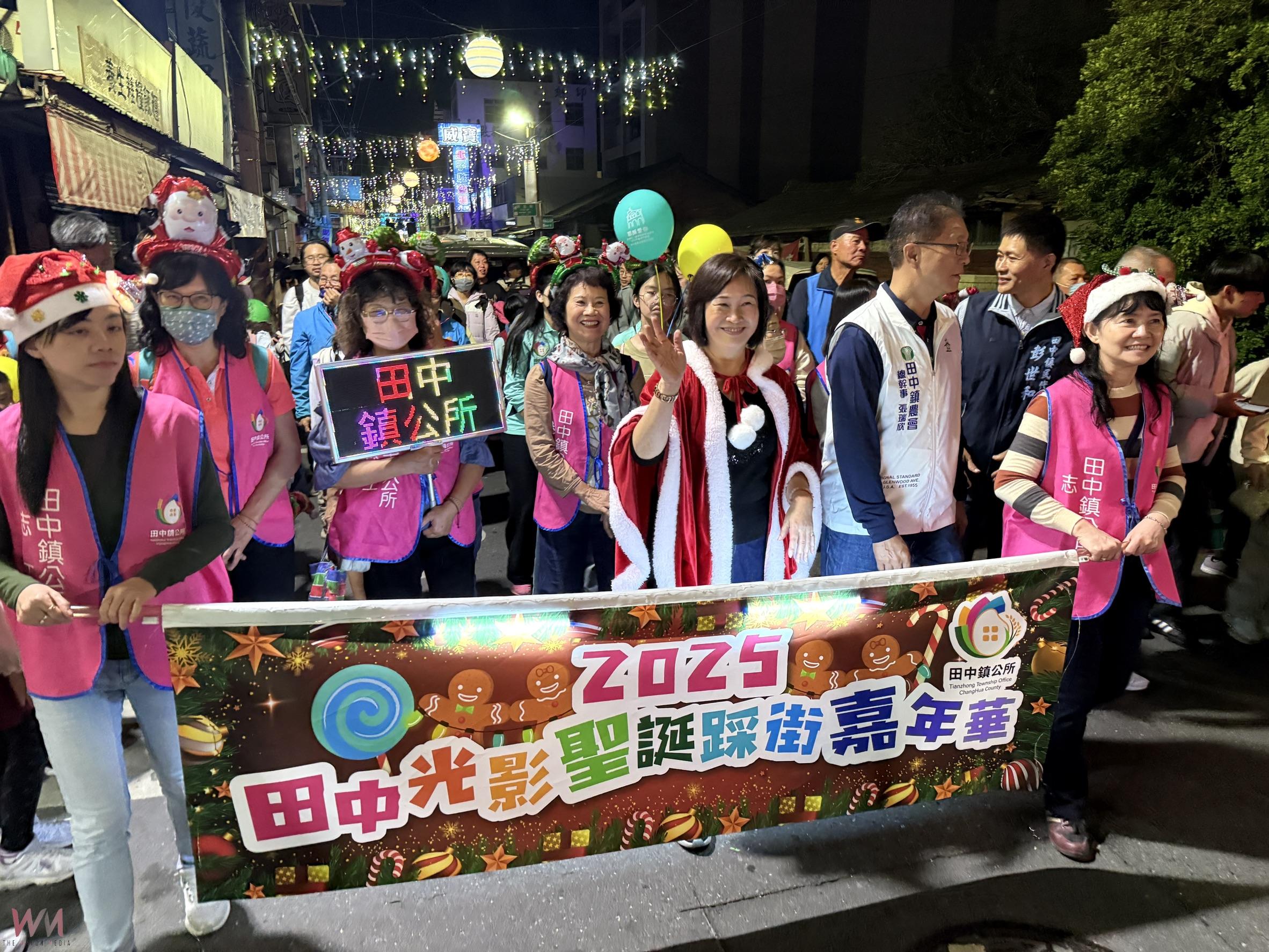 （有影片）／聖誕踩街＋點燈　田中夜晚超有感　幸福許願馬亮相