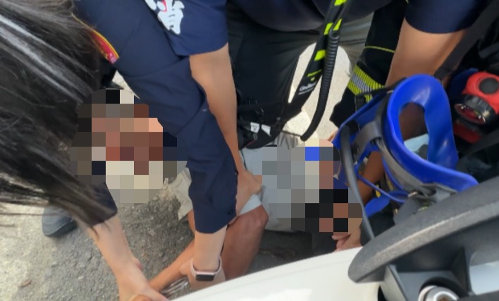 現場直擊/危機15分鐘!警消專業+民力訓練+民眾冷靜 成功阻止街頭暴力 - https://www.watchmedia01.com