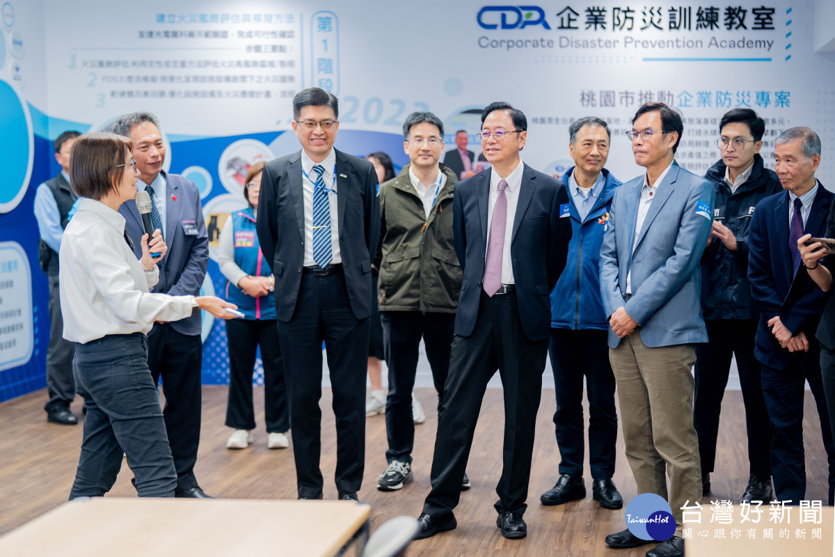 消防局介紹推動企業防災專案。