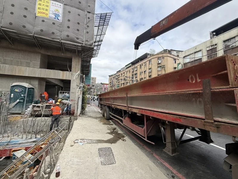 新北市中和區景平路1處工地，今（22）日下午13時許傳出工安意外。