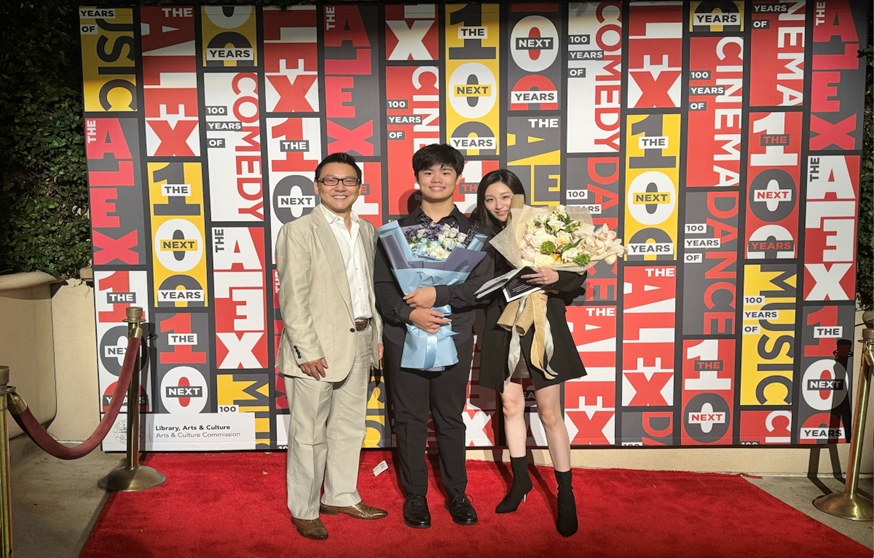 台裔鋼琴家在美伴奏舞台發光 林采瑩以精湛琴藝發揚音樂之美、感動人心 28 04%E5%8F%B0%E8%A3%94%E9%8B%BC%E7%90%B4%E5%AE%B6%E5%9C%A8%E7%BE%8E%E4%BC%B4%E5%A5%8F%E8%88%9E%E5%8F%B0%E7%99%BC%E5%85%89