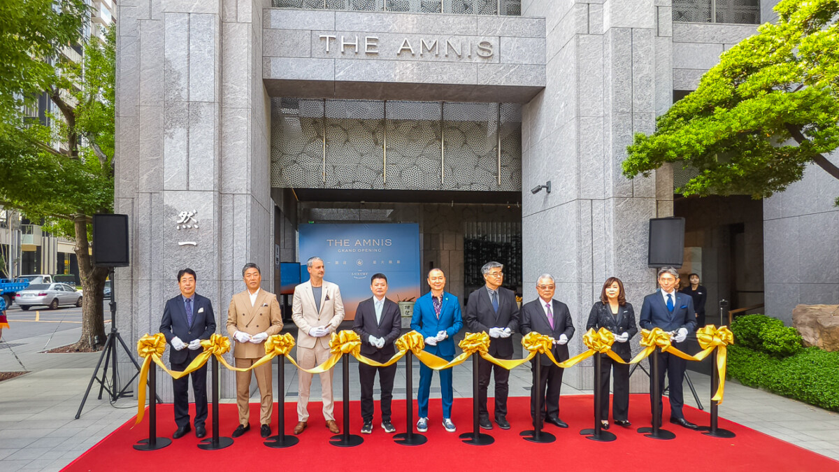 ▲由御盟集團打造的THE AMNIS然一酒店今天開幕,宣告高雄正式站上全球高端旅遊版圖,成為國際旅人探索南台灣的重要新據點。(圖/記者黃淑貞攝)