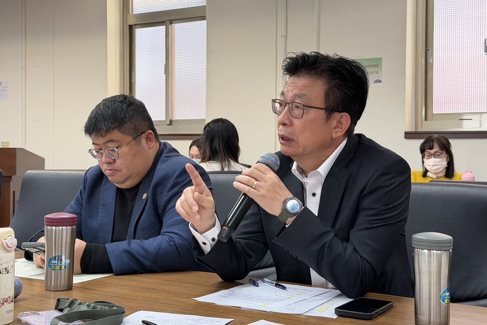 主張打破天花板、提高農退儲金相對提撥額　郭國文提案獲跨黨派立委連署 209