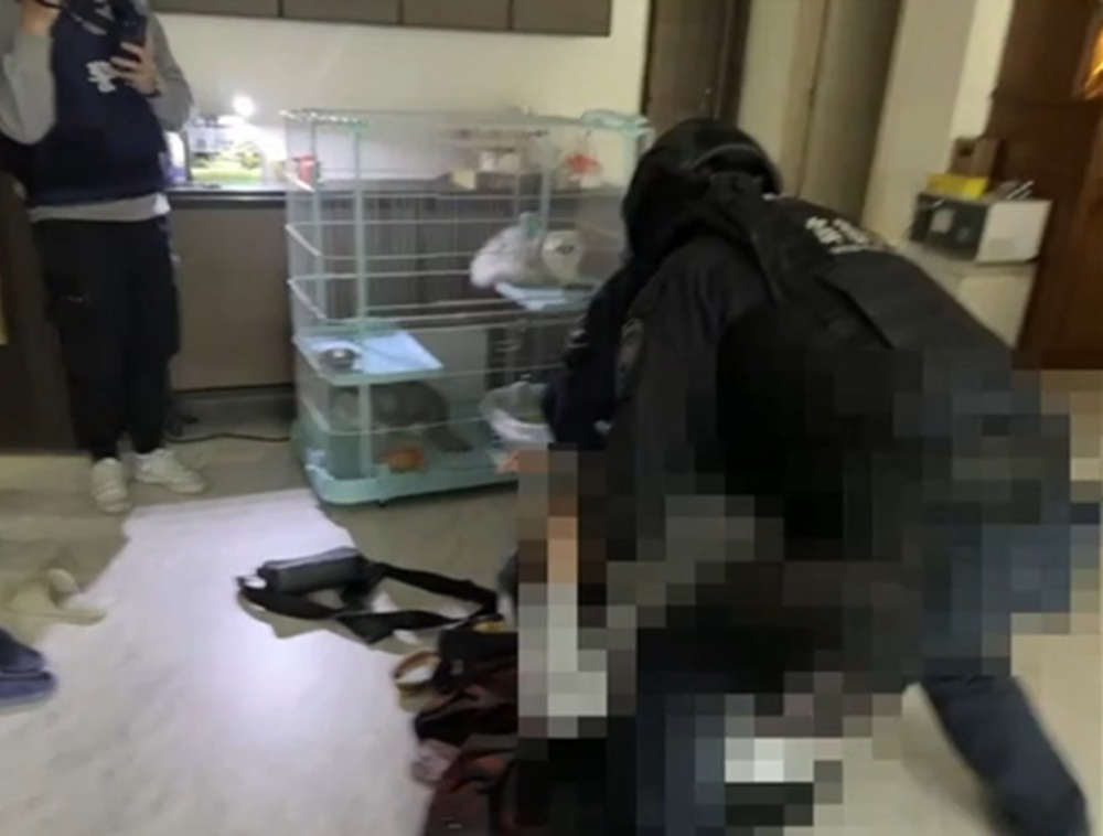 溯源查緝不動產詐騙 宜蘭警逮16人查獲手槍炸藥子彈 188 cnews204251222a05