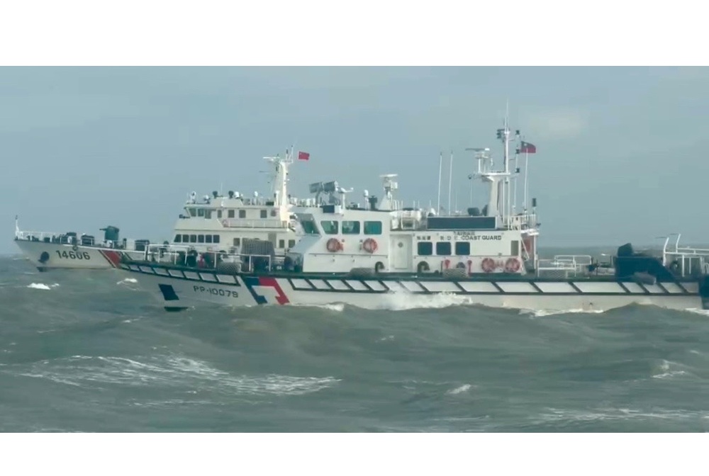 4中國海警船兩兩1組騷擾金門 海巡艦全程監控強勢驅離 220 cnews204251222a14