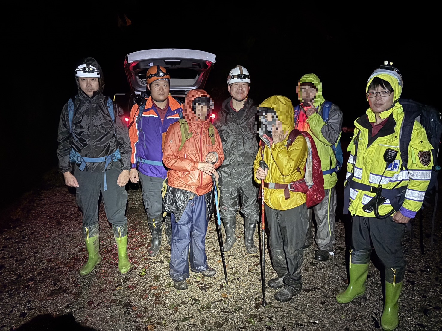 登山團拉拉山傳3人失聯 桃園消防靠「這招」接應成功 S 21569824