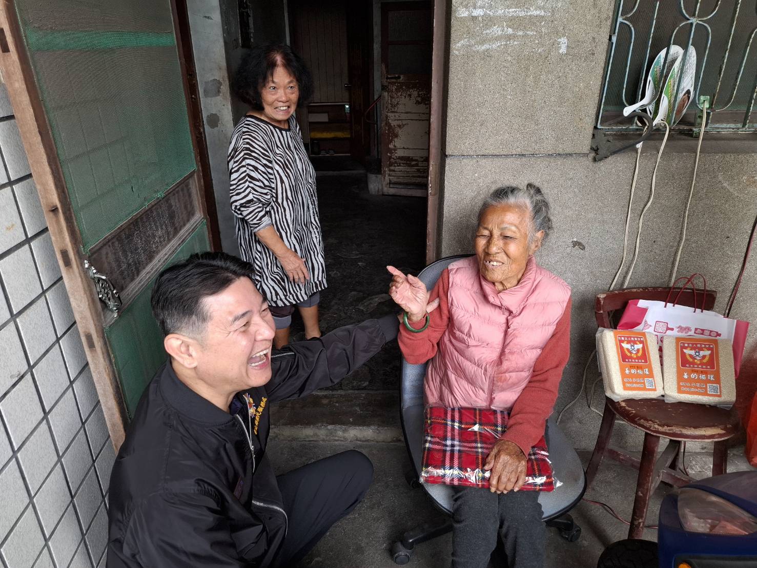 遠距照護上線 彰化榮服處守護偏鄉獨居長輩 - https://www.watchmedia01.com